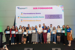 De professor para professor: congresso sobre formação continuada reúne 800 participantes em Foz do Iguaçu