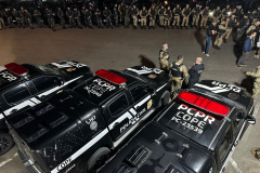 POLICIAS