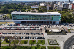 Paraná conquista nota acima do Brasil na classificação de crédito da Fitch Ratings