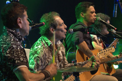 TV Paraná Turismo transmite show especial de 50 anos da Banda Blindagem