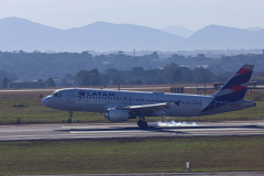  Aeroportos internacionais do Paraná registrou o movimento demais de 714 mil passageiros em setembro