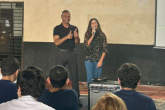 Cafu, ex-jogador da seleção brasileira, visita os Centros de Socioeducação  Londrina I e II