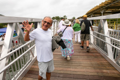 Portos do Paraná reforça turismo internacional com chegada de cruzeiro à Ilha do Mel