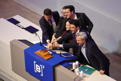 B3