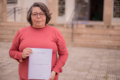 UEPG - Aluna de 66 anos aprovada no TCC viraliza nas redes e dá exemplo de perseverança