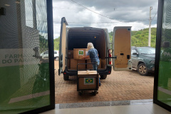 Sesa coordena entrega de mais de uma tonelada de medicamentos e insumos para Rio Bonito do Iguaçu