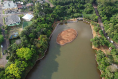 Sanepar avança na reurbanização de terreno que recebeu resíduos do Lago Municipal de Cascavel