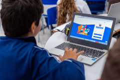 Escolas mais conectadas: investimentos da Educação em tecnologia superam R$ 220 milhões em 2025