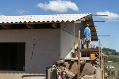 Governo entrega regularização fundiária para moradores da Ilha do Mel