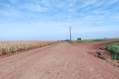 estrada ligando Mamborê ao distrito de Guarani,