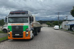 Defesa Civil - Mais 2 mil telhas para São José dos Pinhais