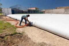 Os oito flexitanks instalados no litoral aumentaram em 4 milhões de litros a capacidade de reserva de água tratada para o Carnaval.