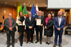 Universidades Estaduais do Paraná firmam acordos de dupla diplomação  em Portugal