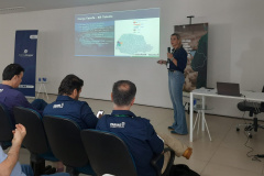 Em reuniões no Show Rural, Adapar aborda temas para o fortalecimento da pecuária paranaense