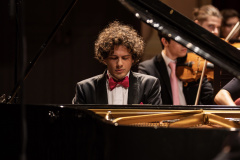 TEATRO GUAÍRA - Orquestra Sinfônica do Paraná celebra o universo de George Gershwin em concertos da Série Ouro