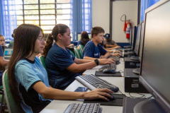 Educação prorroga até 30 de abril cadastro de estudantes na Carteira de Trabalho Digital