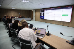 Governo do Paraná recebe Banco Mundial para confirmar resultados do Paraná Eficiente e avançar no programa