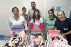 SESA - Hospital estadual do Paraná celebra recuperação de trigêmeas após 24 dias de cuidados intensivos