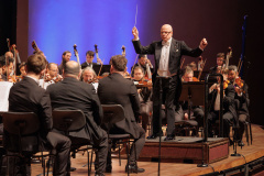 Orquestra Sinfônica do Paraná celebra 41 anos com concerto dedicado a grandes compositores brasileiros