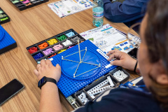 Educação adquire 120 kits para ensino de Matemática para alunos com deficiência visual