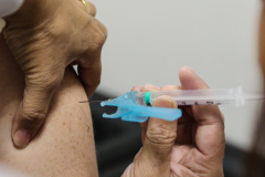 Vacinação contra a gripe será aberta para público em geral a partir de segunda-feira