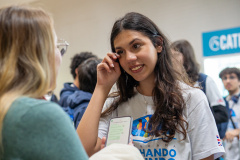 SEED - Ganhando o Mundo: abraços e reencontros marcam a volta de 25 alunos do Reino Unido