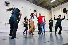 Teatro Guaíra oferece curso gratuito de técnicas corporais para artistas do movimento"