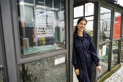 Paisagem, memória e pertencimento: Conheça Aline Bittar Künzel, nova residente artística do Museu Casa Alfredo Andersen