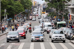 O prazo para pagamento da última cota do IPVA 2019 começou nesta quinta-feira (21). Neste primeiro dia deve ser quitada a terceira parcela dos veículos com finais de placa 1 e 2. Os demais prazos seguem até 27 de março, variando de acordo o calendário de vencimento. Foto: José Fernando Ogura/ANPr