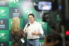 O Paraná se transformou em um contraponto nacional no debate sobre a distribuição de verbas para as universidades públicas. A postura do governador Carlos Massa Ratinho Junior, de estabelecer critérios de meritocracia para ampliar o repasse de recursos para o ensino superior, foi elogiada pelo jornalista Eduardo Oinegue, da rádio BandNews. Foto: Rodrigo Felix Leal/AnPR