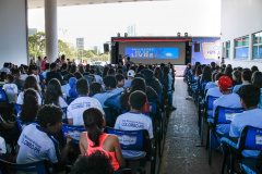 O governador Carlos Massa Ratinho Junior lança nesta quarta-feira (09) o projeto Cinema na Praça, que beneficiará cidades com até dez mil habitantes que não têm cinemas de rua ou em centros comerciais, no Palácio Iguaçu, em Curitiba. 09/10/2019
