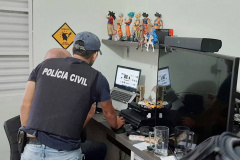 A Polícia Civil prendeu sete homens em flagrante durante a Operação Luz na Infância 6, nesta terça-feira (18) no Paraná.  -  Curitiba,  18/02/2020  -  Foto: Divulgação Polícia Civil do Paraná/SESP