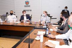 A parceria logística entre o Governo do Estado e o Sindicato das Empresas de Transporte Rodoviário Intermunicipal de Passageiros do  Paraná (Rodopar) e a Federação das Empresas de Transporte de Passageiros dos Estados do Paraná e Santa Catarina (Fepasc) já permitiu o transporte de 17 mil amostras de exames do tipo RT-PCR para verificação da presença do coronavírus