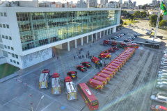 O Governo do Estado reforçou a estrutura do Corpo de Bombeiros do Paraná com a aquisição de 34 novos veículos e seis aparelhos desencarceradores. 
A entrega dos equipamentos foi feita nesta quarta-feira (24) pelo governador Carlos Massa Ratinho Junior em cerimônia simbólica no Palácio Iguaçu. 