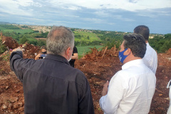 Estado reforça importância do combate à erosão nos municípios do Noroeste. A iniciativa é da Secretaria de Estado do Desenvolvimento Sustentável e do Turismo. Os projetos foram apresentados pelo secretário Márcio Nunes, em visita a dez cidades da região, na última semana.  -  Curitiba, 01/02/2021  -  Foto: Divulgação SEDEST/IAT