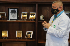 No dia Internacional do Museu (18 de maio), a Secretaria de Estado da Segurança Pública do Paraná (Sesp) destaca um personagem que tem total conexão com o Museu de Ciências Forenses da Polícia Científica do Paraná (PCP), o curador Joel Camargo, responsável por cuidar do acervo e que passou por todas as transformações da instituição e, também, do museu, em mais de 40 anos de trabalho e dedicação