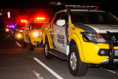 Os esforços da Polícia Militar para combater infrações às medidas sanitárias de prevenção ao coronavírus nesta quinta-feira (03) resultaram em cinco pontos comerciais fechados e 39 pessoas abordadas em Curitiba. Em dois locais nos bairros Cidade Industrial e Boqueirão, essências de narguilé e cigarros contrabandeados foram apreendidos. -  Curitiba, 04/06/2021  -  Foto: PM/PR