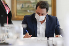 O Governo do Paraná prorrogou até o dia 30 de junho as medidas restritivas para enfrentamento da pandemia da Covid-19. O decreto 7.893/2021, publicado nesta sexta-feira (11), abre duas exceções às regras em vigor, exclusivamente nos dias 12 e 13 de junho.Foto: Jonathan Campos/AEN