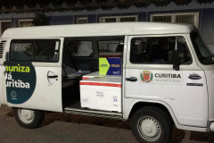 A Secretaria de Estado da Saúde (Sesa) enviou 47.205 vacinas contra a Covid-19 para Curitiba no início da noite desta quinta-feira (24), para dar continuidade a vacinação na capital. Os imunizantes, que fazem parte da 27ª pauta de distribuição do Ministério da Saúde, foram entregues ao Estado no meio desta tarde e em menos de cinco horas foram disponibilizadas ao município.  -  Curitiba, 24/06/2021  -  Foto: Américo Antonio/SESA