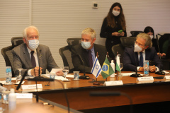 O vice governador Darci Piana recebe  nesta quarta-feira  (20), o embaixador do Estado de Israel, Daniel Zohar-Zonshine. Paraná e Estado de Israel discutem cooperação  para intercâmbio de experiência em tecnologia agricolas. Curitiba, 20/10/2021 -  Foto: Geraldo Bubniak/AEN