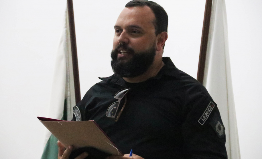 O Departamento de Polícia Penal (Deppen), por meio da Escola de Formação e Aperfeiçoamento Penitenciário (ESPEN), encerrou nesta segunda-feira (22/11) a primeira turma do Curso de Transição em Operações da Polícia Penal (CTOPP), em Curitiba. O curso objetiva promover o nivelamento dos futuros policiais penais do Estado para a ocupação fim. Na primeira turma foram 12 profissionais formados. - Curitibq, 22/11/2021 - Foto: SESP-PR