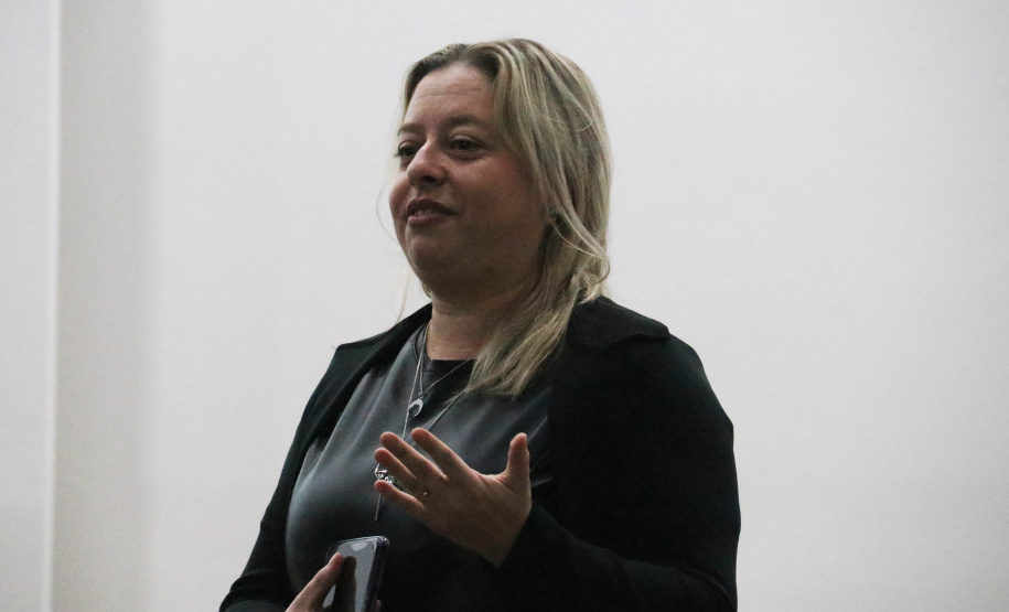 O Departamento de Polícia Penal (Deppen), por meio da Escola de Formação e Aperfeiçoamento Penitenciário (ESPEN), encerrou nesta segunda-feira (22/11) a primeira turma do Curso de Transição em Operações da Polícia Penal (CTOPP), em Curitiba. O curso objetiva promover o nivelamento dos futuros policiais penais do Estado para a ocupação fim. Na primeira turma foram 12 profissionais formados. - Curitibq, 22/11/2021 - Foto: SESP-PR