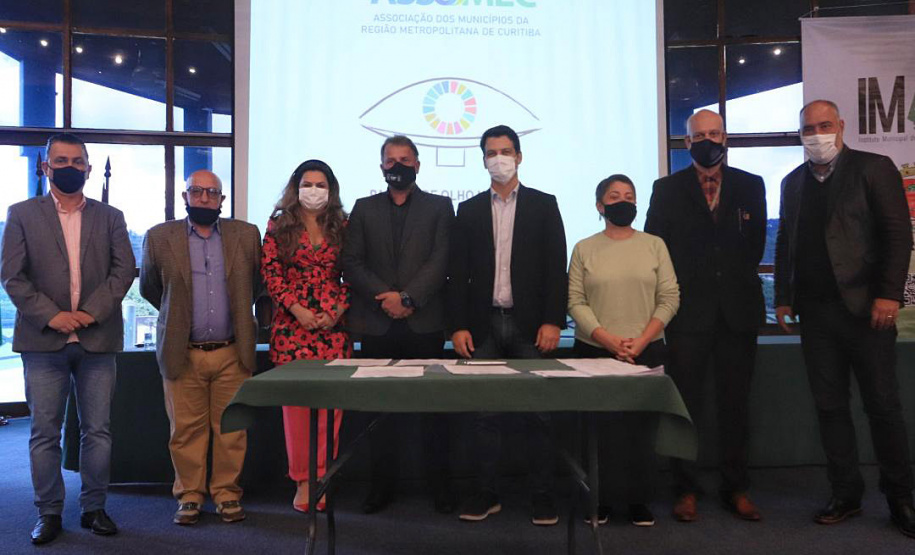 Prefeitos da Assomec firmam compromisso com os Objetivos de Desenvolvimento Sustentável. Foto:SEDU