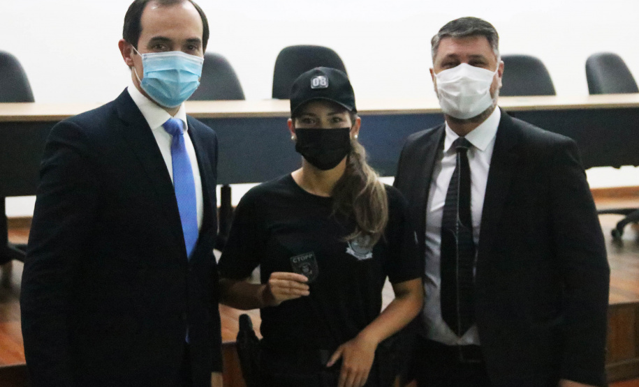 O Departamento de Polícia Penal (Deppen), por meio da Escola de Formação e Aperfeiçoamento Penitenciário (ESPEN), encerrou nesta segunda-feira (22/11) a primeira turma do Curso de Transição em Operações da Polícia Penal (CTOPP), em Curitiba. O curso objetiva promover o nivelamento dos futuros policiais penais do Estado para a ocupação fim. Na primeira turma foram 12 profissionais formados. - Curitibq, 22/11/2021 - Foto: SESP-PR