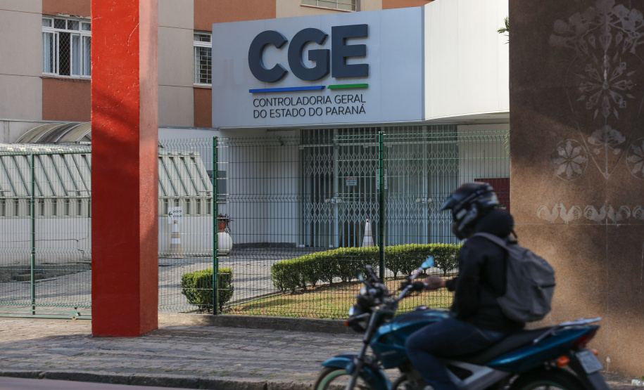 No aniversário de oito anos, Controladoria-Geral do Estado lança programa de capacitação.