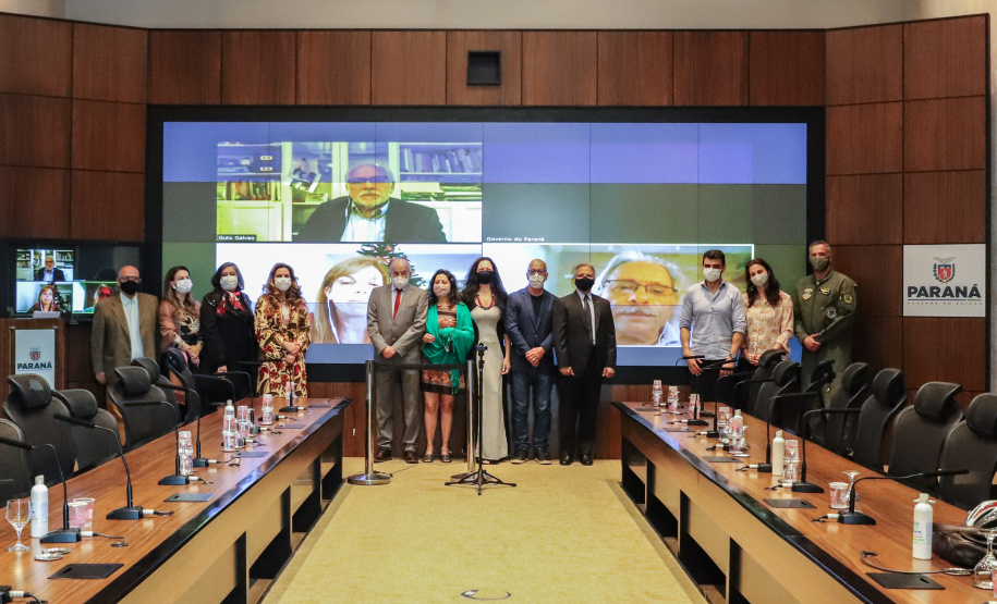 Estado do Paraná discute parceria com Instituto Carlos Chagas - Fiocruz para Dexenvolvimento Sustentavel. Foto: Geraldo Bubniak/AEN