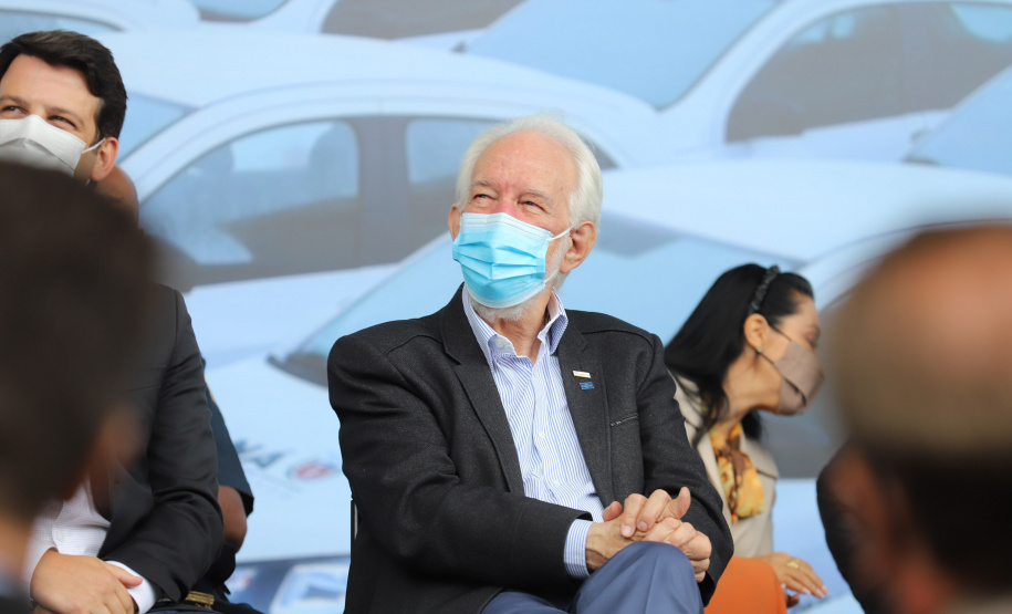 O governador Carlos Massa Ratinho Junior entrrega  nesta quinta-feira (11),  veículos da Estratégia da Saúde da Família no Parque Barigui em Curitiba.   - 11/11/2021