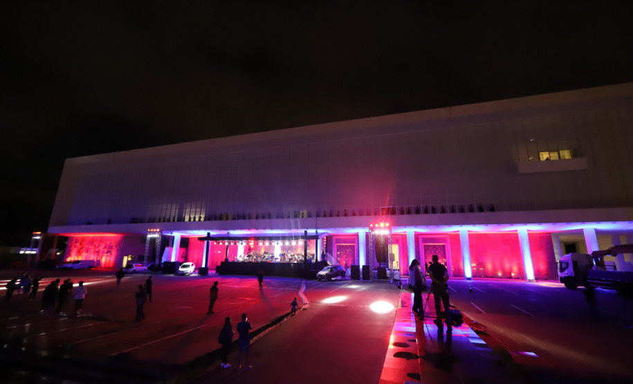 Natal do Palácio Iguaçu estreia nesta sexta-feira para encantar o público