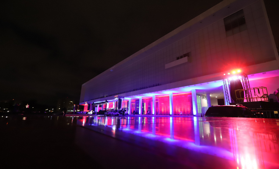 Natal do Palácio Iguaçu estreia nesta sexta-feira para encantar o público