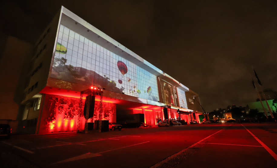 Natal do Palácio Iguaçu estreia nesta sexta-feira para encantar o público